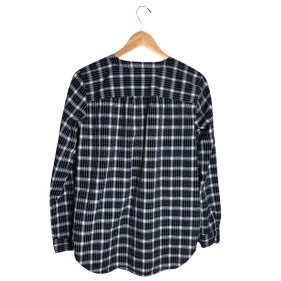 Loft Blouse Navy Plaid Long Sleeves Size Medium Flowing Blue White Cotton Winter - Picture 5 of 9